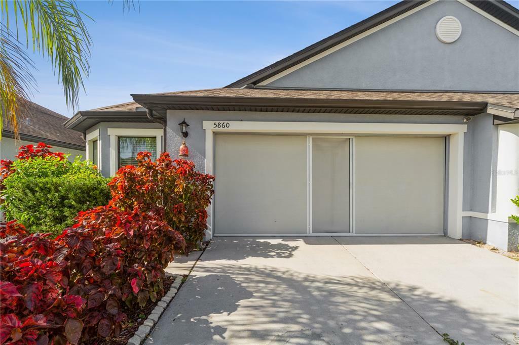 Property Photo:  5860 Great Salt Court  FL 33805 