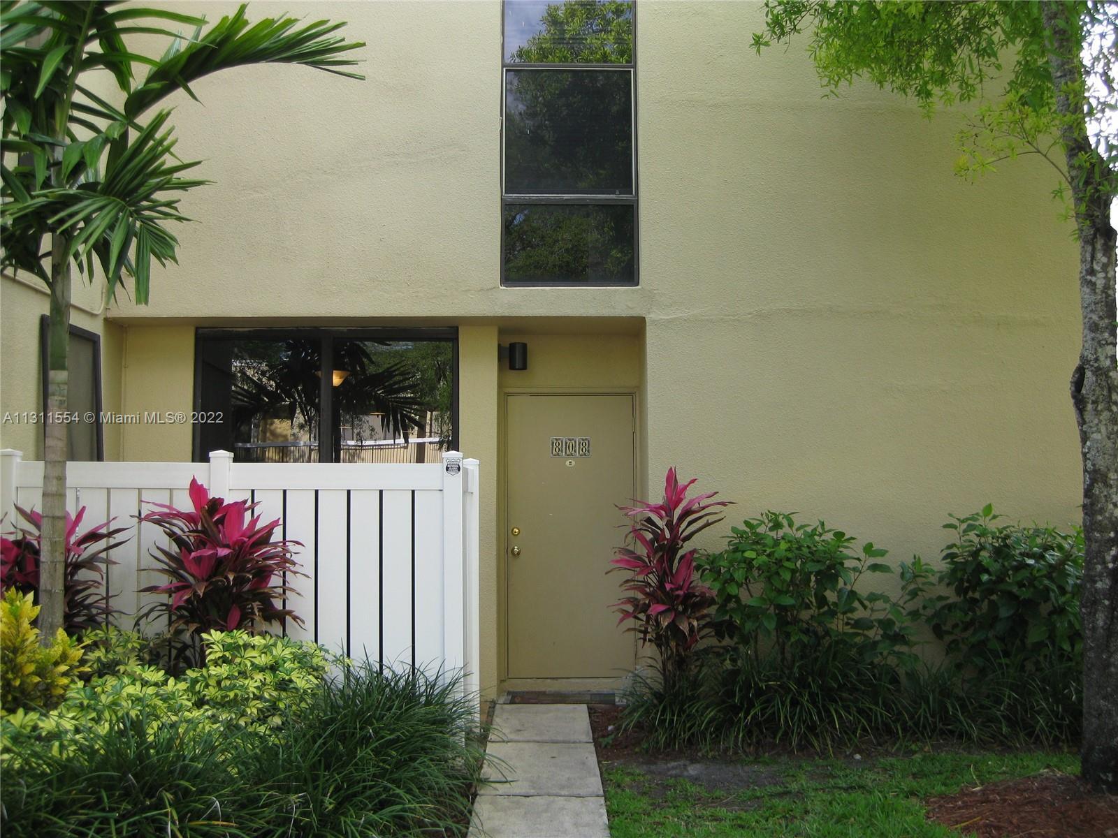 Property Photo: 2821 SW 87th Ave 808 FL 33328