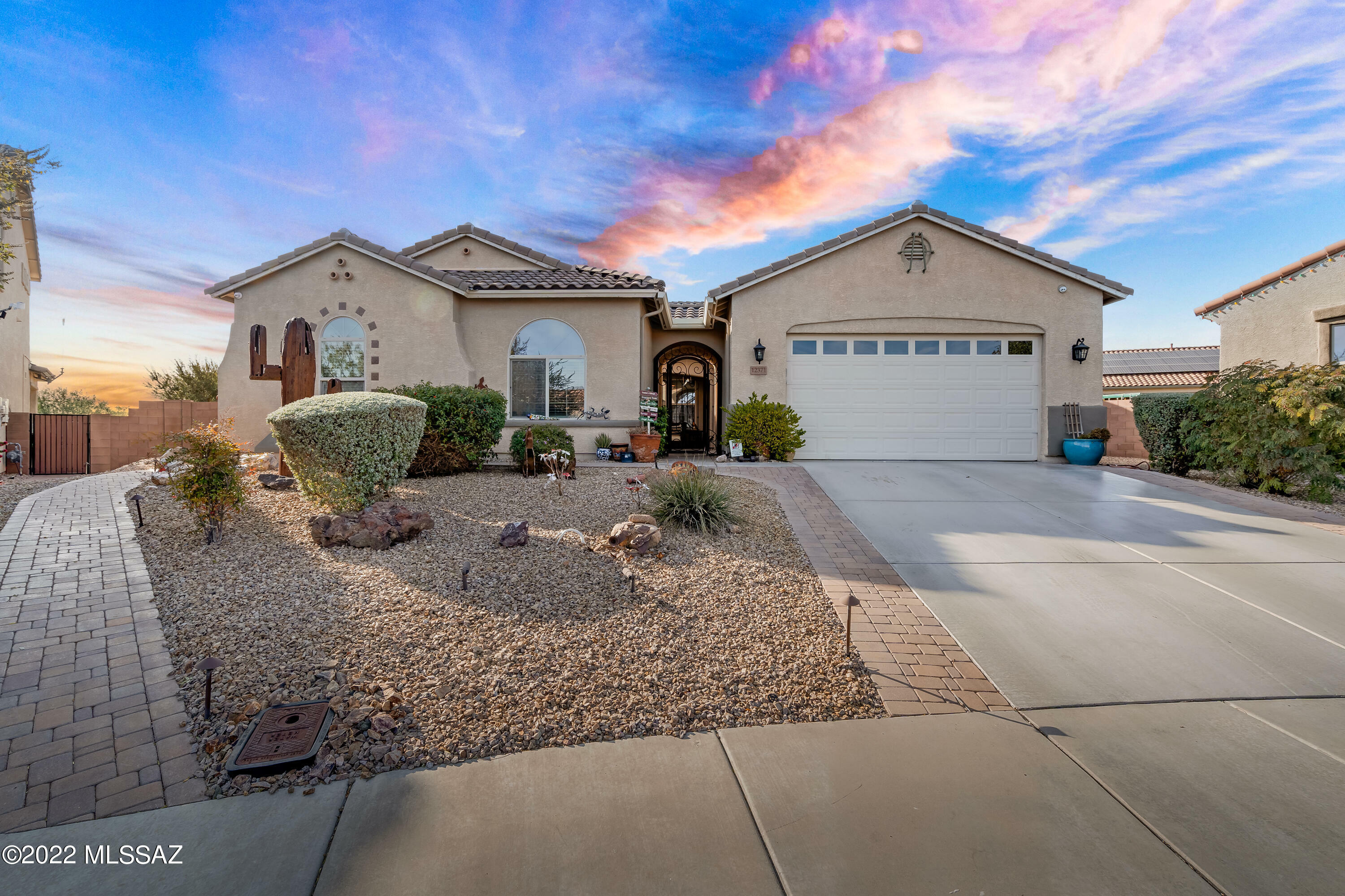 Property Photo:  12371 N Pathfinder Drive  AZ 85658 