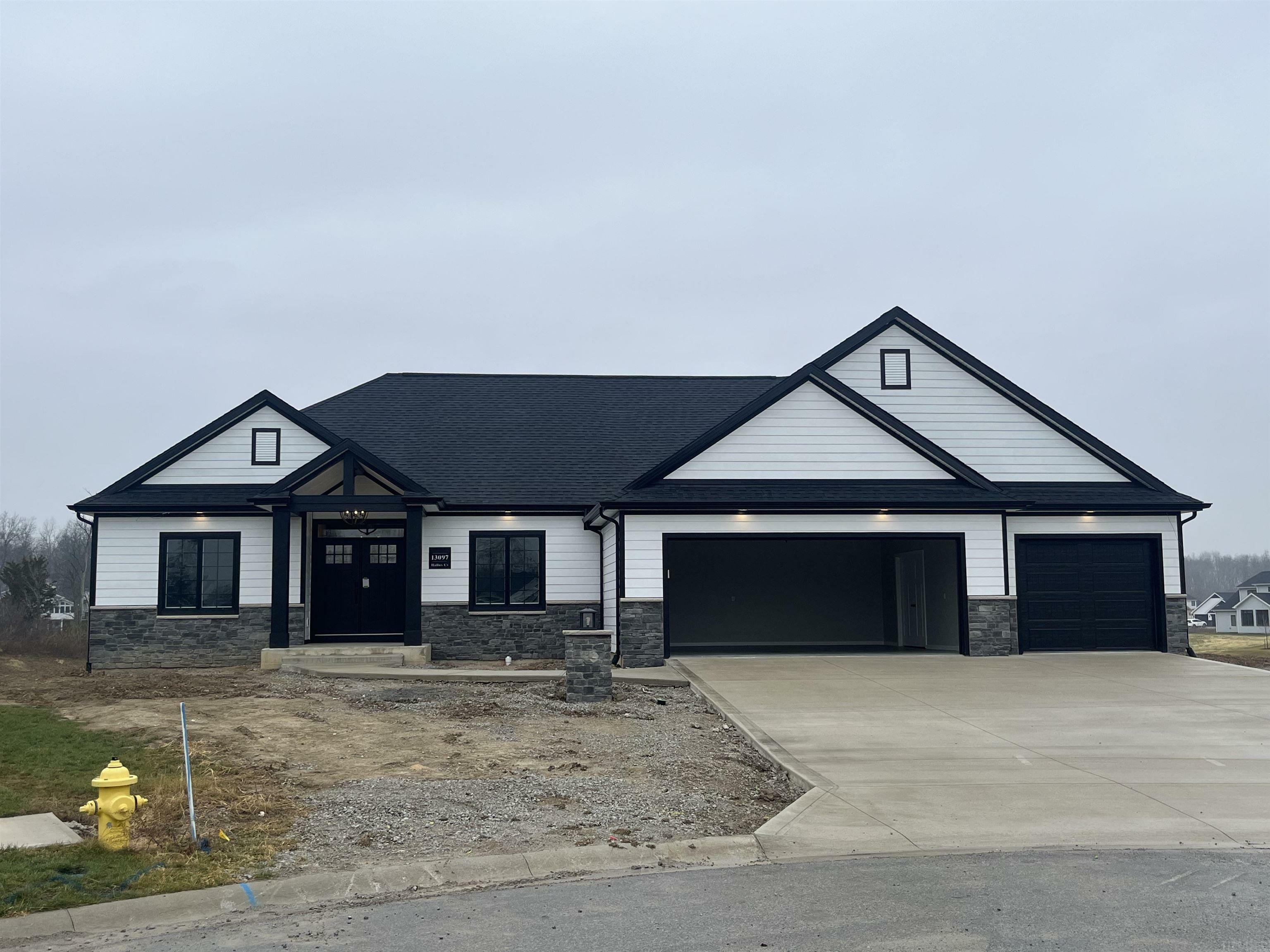 Property Photo: 13097 Hallux Cove IN 46845-3402