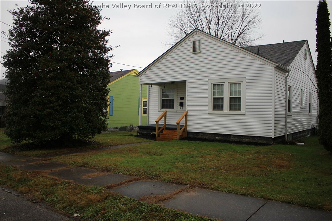 Property Photo:  320 20th Street  WV 25064 