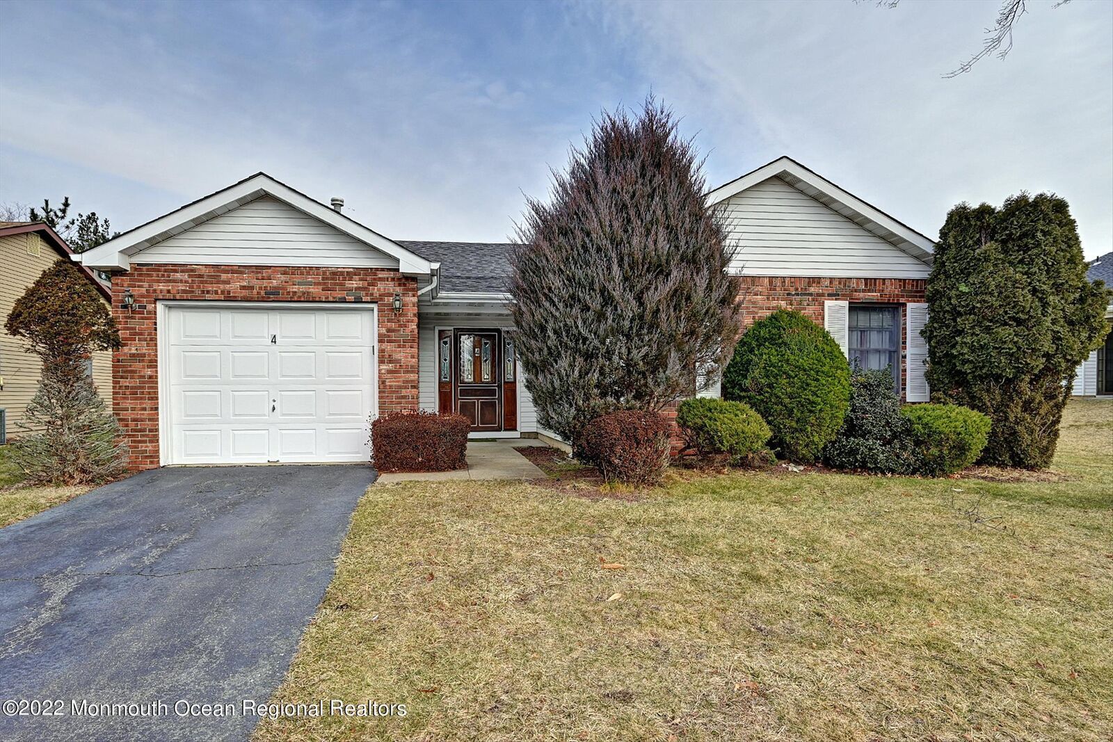 Property Photo:  4 Benchley Drive  NJ 07746 