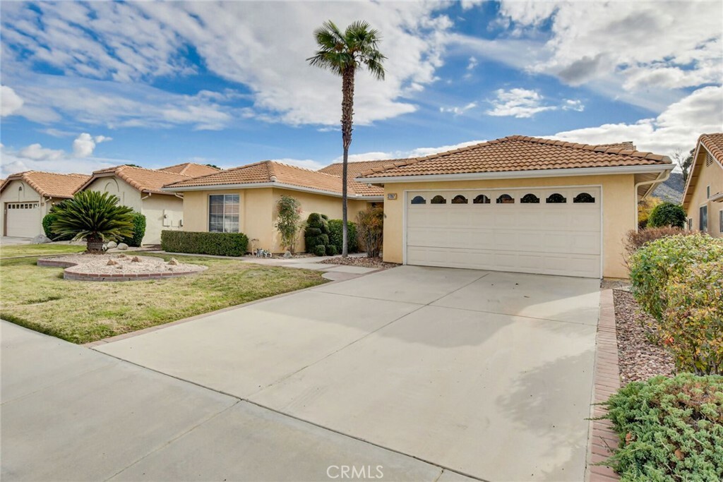 Property Photo:  2787 Banyan Tree Lane  CA 92545 