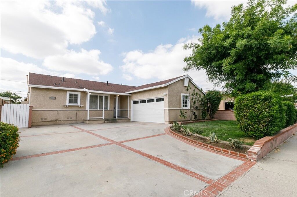 Property Photo:  6312 Charlwood Street  CA 90713 