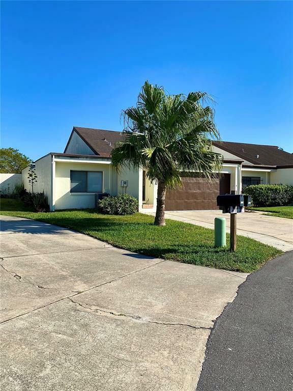 Property Photo:  4616 Stonehaven Place  FL 34652 