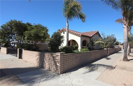 Property Photo:  425 E Hermosa Street  CA 93454 