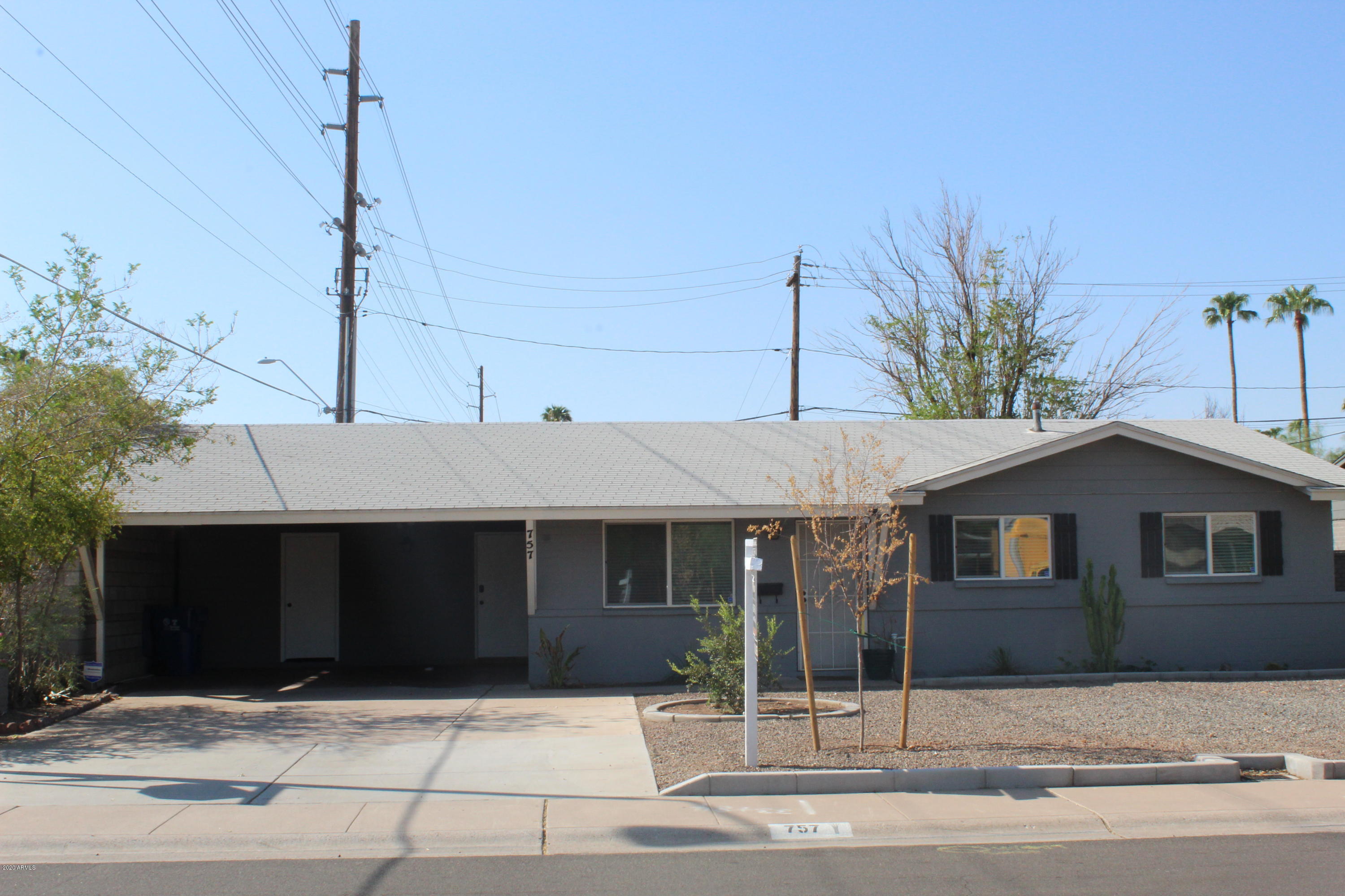 Property Photo: 757 E Loyola Drive AZ 85282