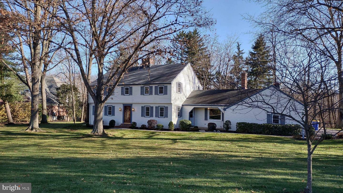 Property Photo:  1512 Woodcreek Drive  PA 17055 