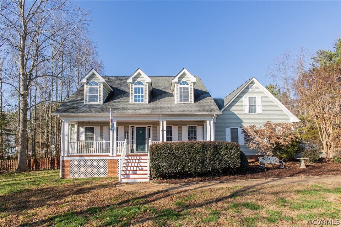 Property Photo: 9420 Iris Way VA 23002