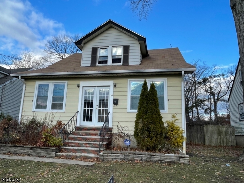 Property Photo:  10 Burwell St  NJ 07083 