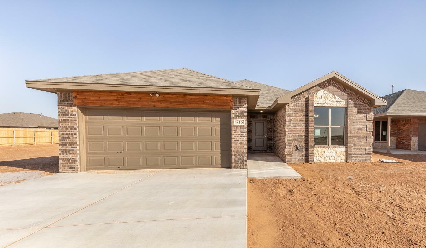 Property Photo:  716 E 18th  TX 79382 