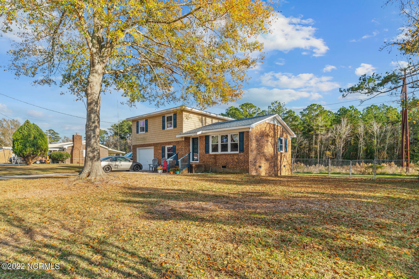 Property Photo:  209 Maplehurst Drive  NC 28540 