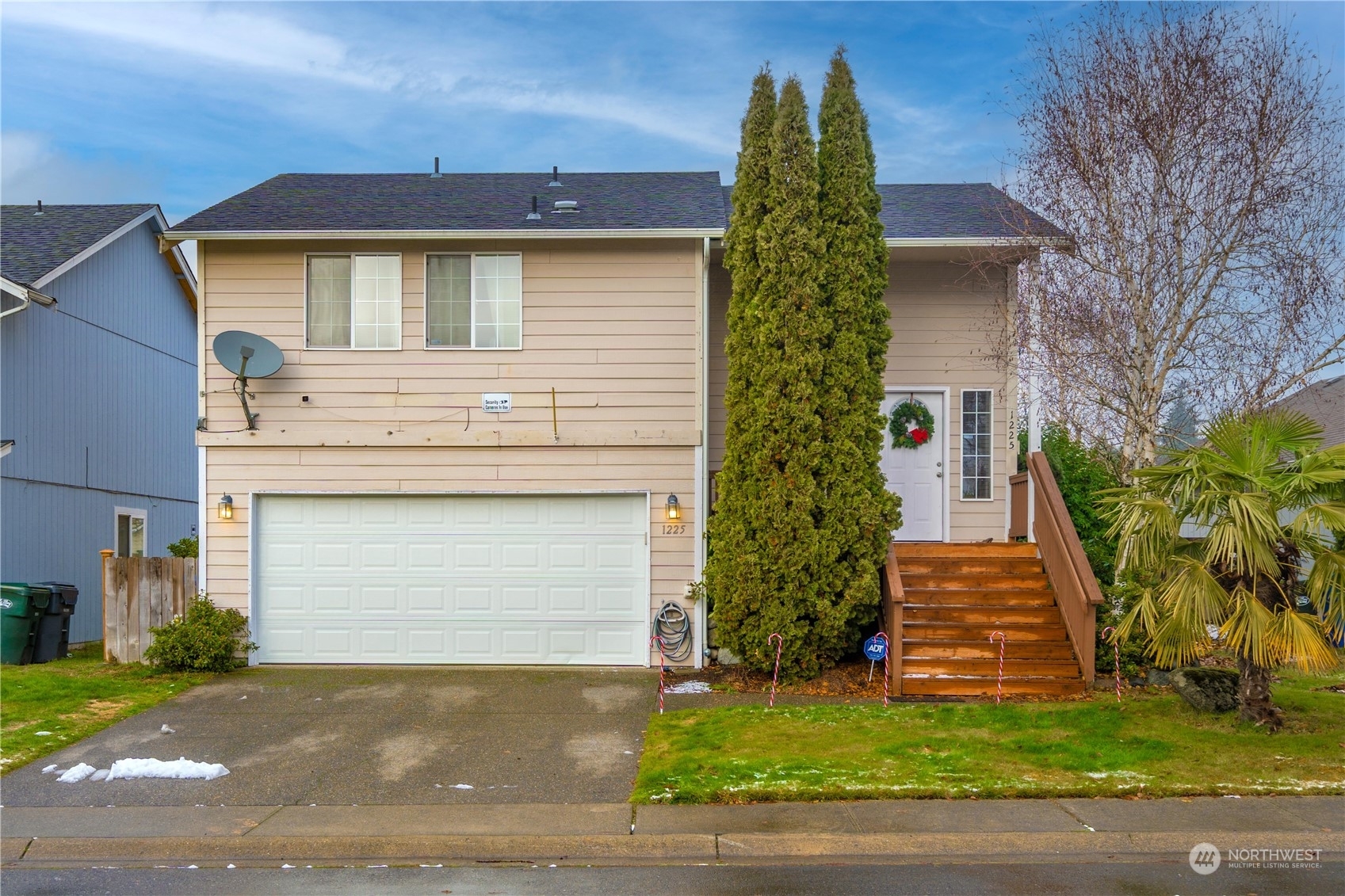 Property Photo:  1225 202nd Street Ct E  WA 98387 