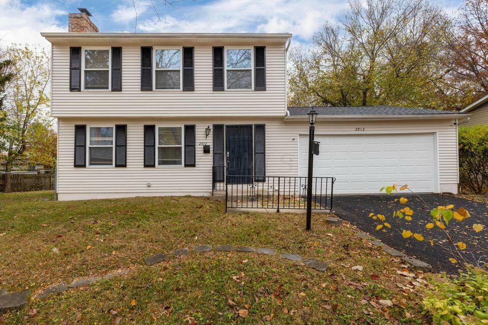 Property Photo: 2912 Silverton Court OH 43232