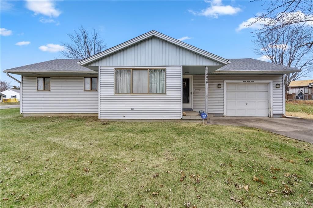 Property Photo: 4049 Goldenrod Court OH 45416