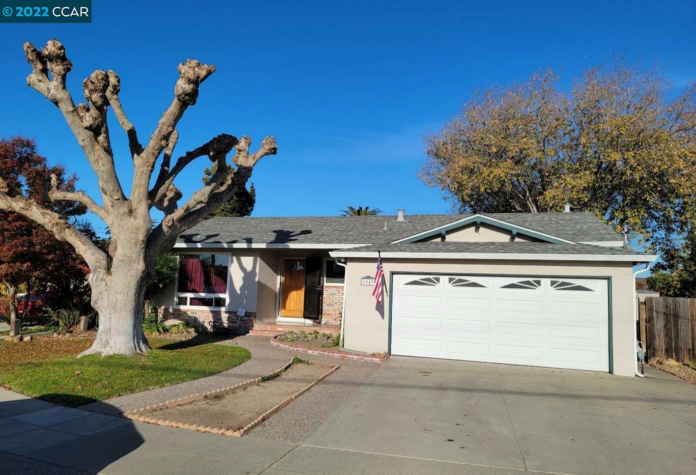 Property Photo:  1049 Kramer St  CA 94579 