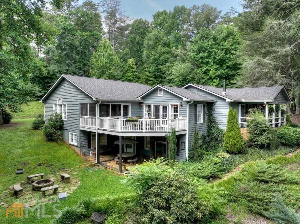 Property Photo:  111 Laurel Crossing NW  GA 30513 