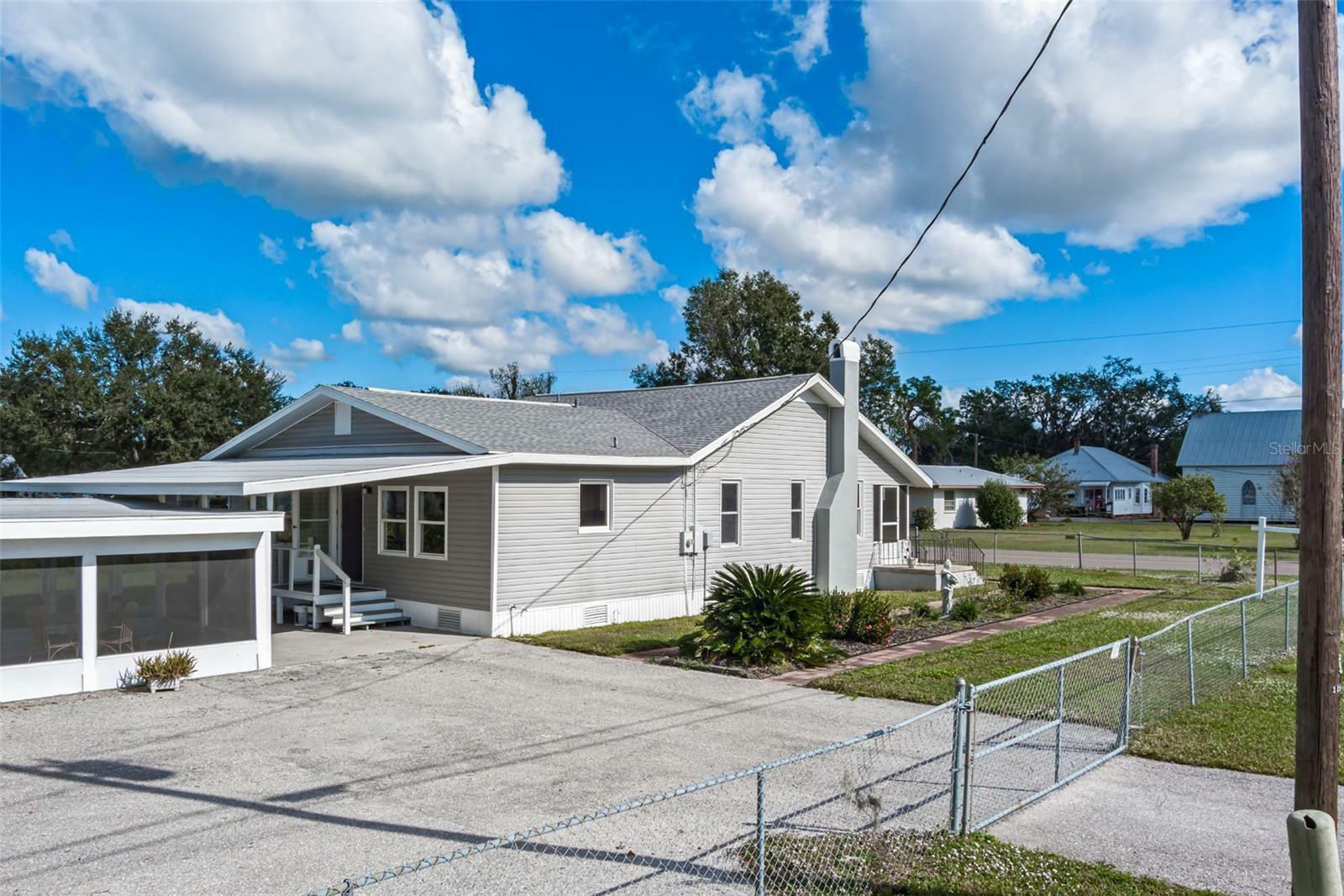 Property Photo:  6921 122nd Avenue E  FL 34219 