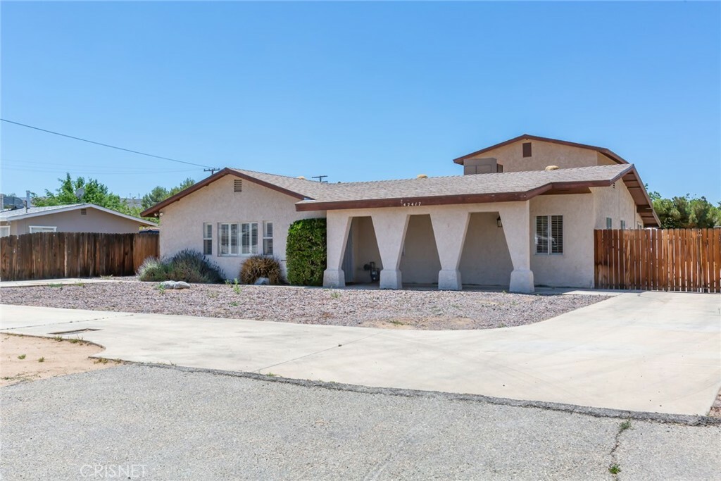 Property Photo:  42417 45th Street W  CA 93536 