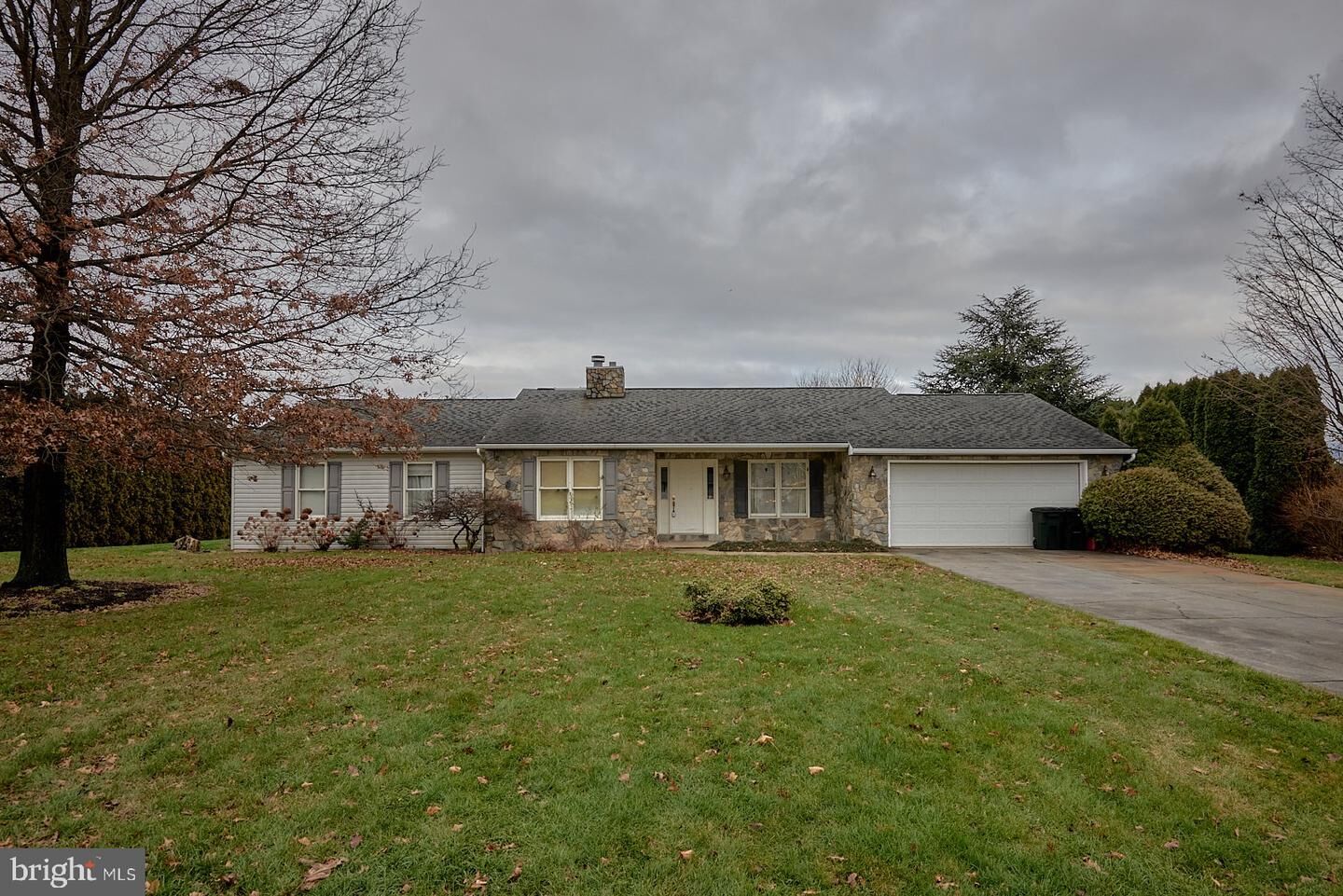 Property Photo: 1013 Park Road PA 19533