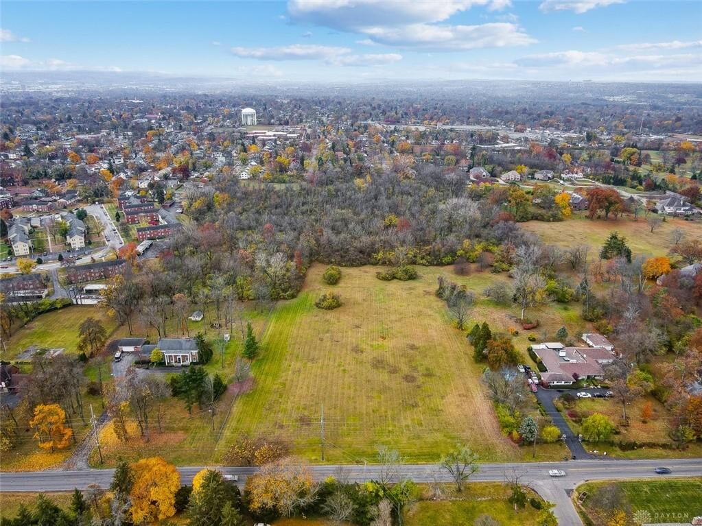 Property Photo:  630 W Siebenthaler Avenue  OH 45405