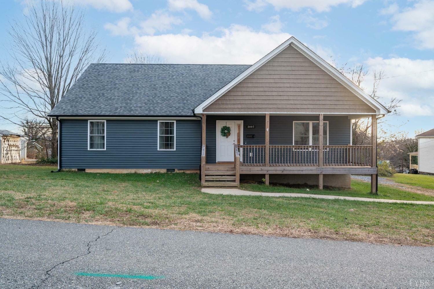 Property Photo: 2007 Pansy Street VA 24503