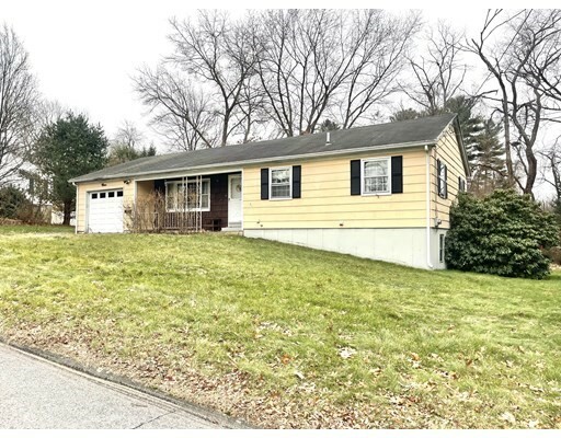 Property Photo: 5 Brookside Ave MA 01570