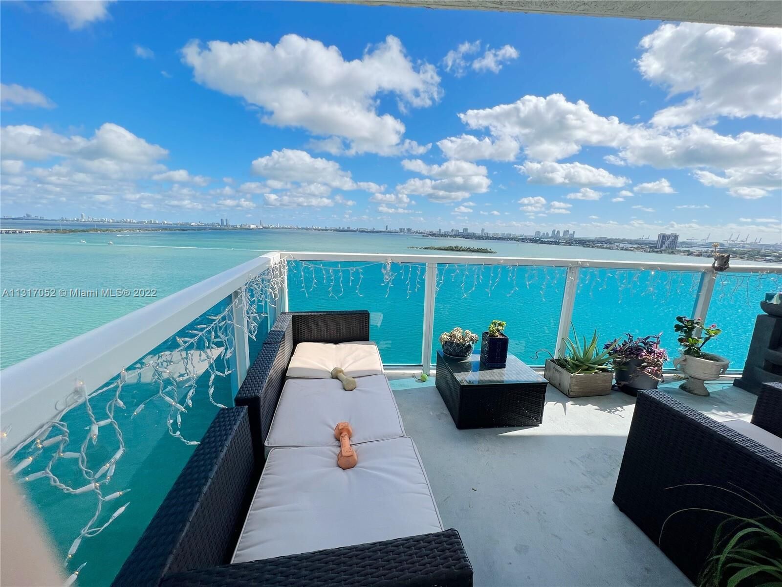 Property Photo:  700 NE 25th St 1603  FL 33137