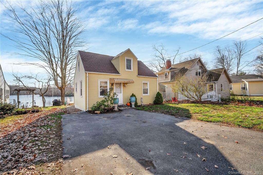 Property Photo:  23 Shore Drive  CT 06371 