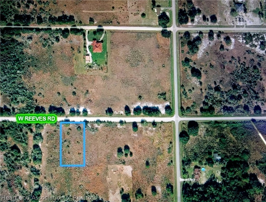 Property Photo:  2805 W Reeves Road  FL 33825 