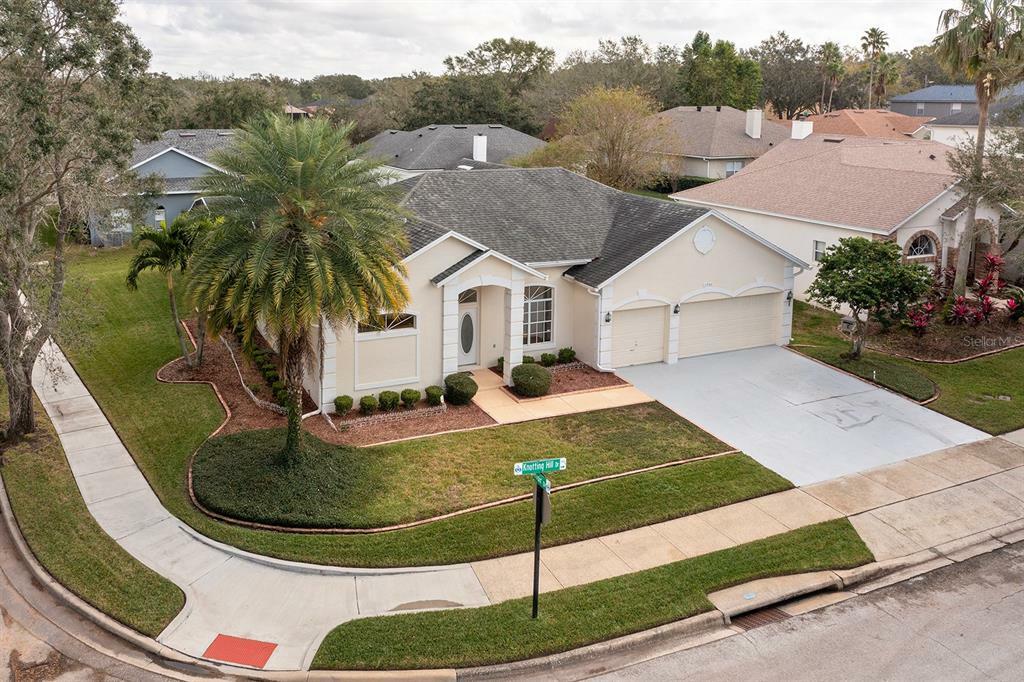 Property Photo:  1701 Knotting Hill Drive D  FL 32835 