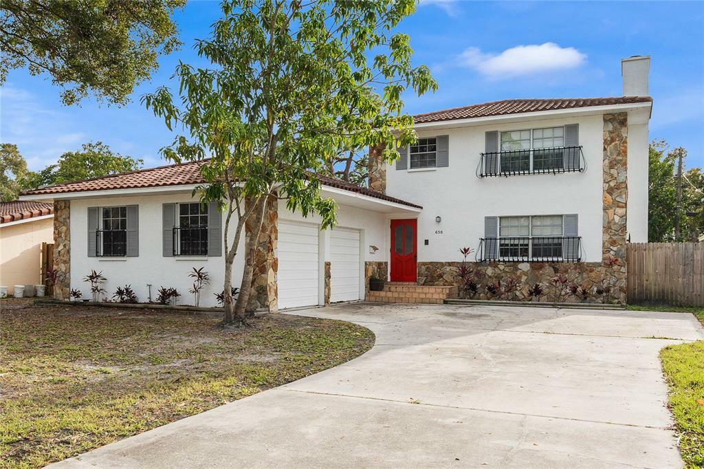 Property Photo:  650 Cedarwood Street N  FL 33703 