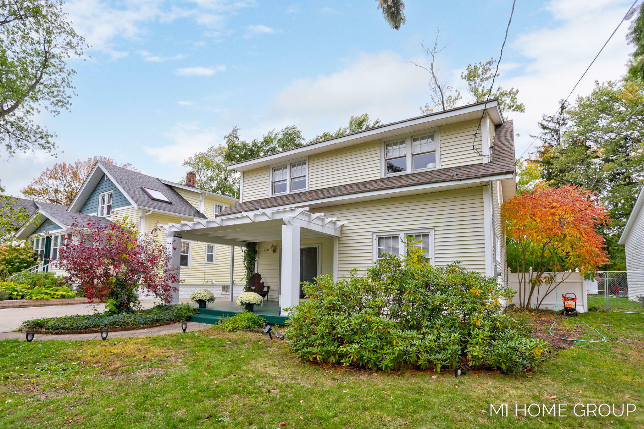 Property Photo: 1595 Jerome Street MI 49423