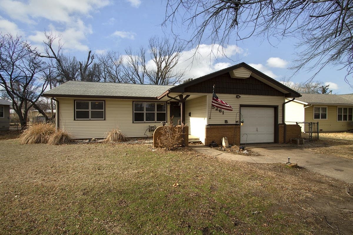Property Photo: 5261 S Madison Ave KS 67216
