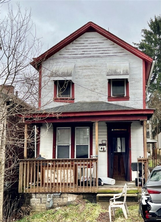 Property Photo:  115 Cutler St  PA 15136 