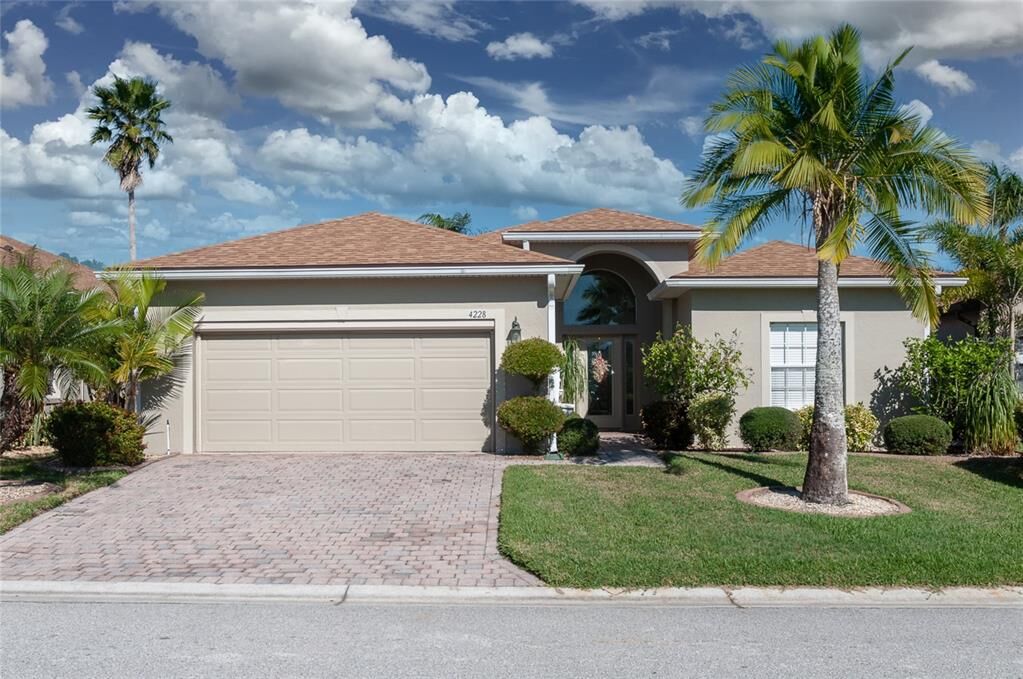Property Photo: 4228 Dornoch Drive FL 33859