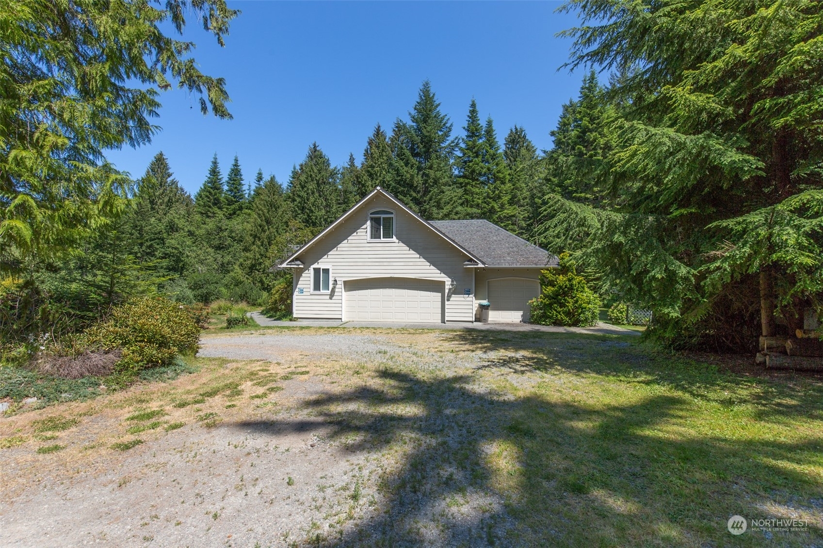 Property Photo:  305 Sunny View Drive  WA 98382 