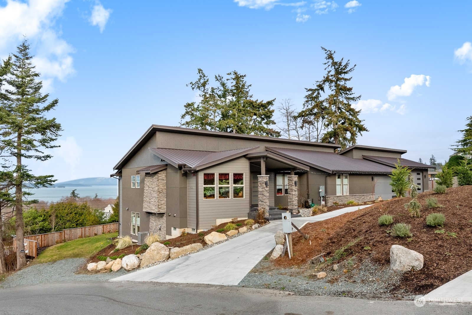 Property Photo:  1505 Harbor View Court  WA 98221 