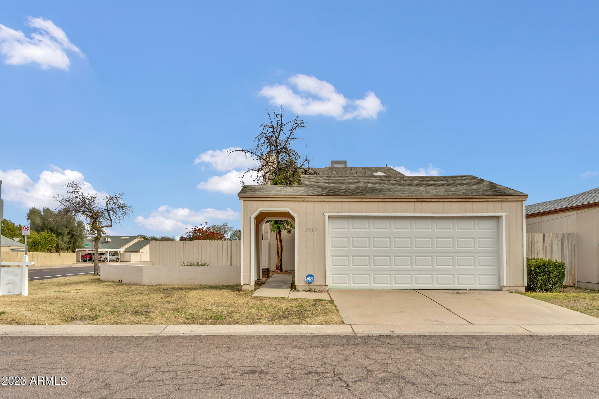 Property Photo:  7017 S 41st Place  AZ 85042 