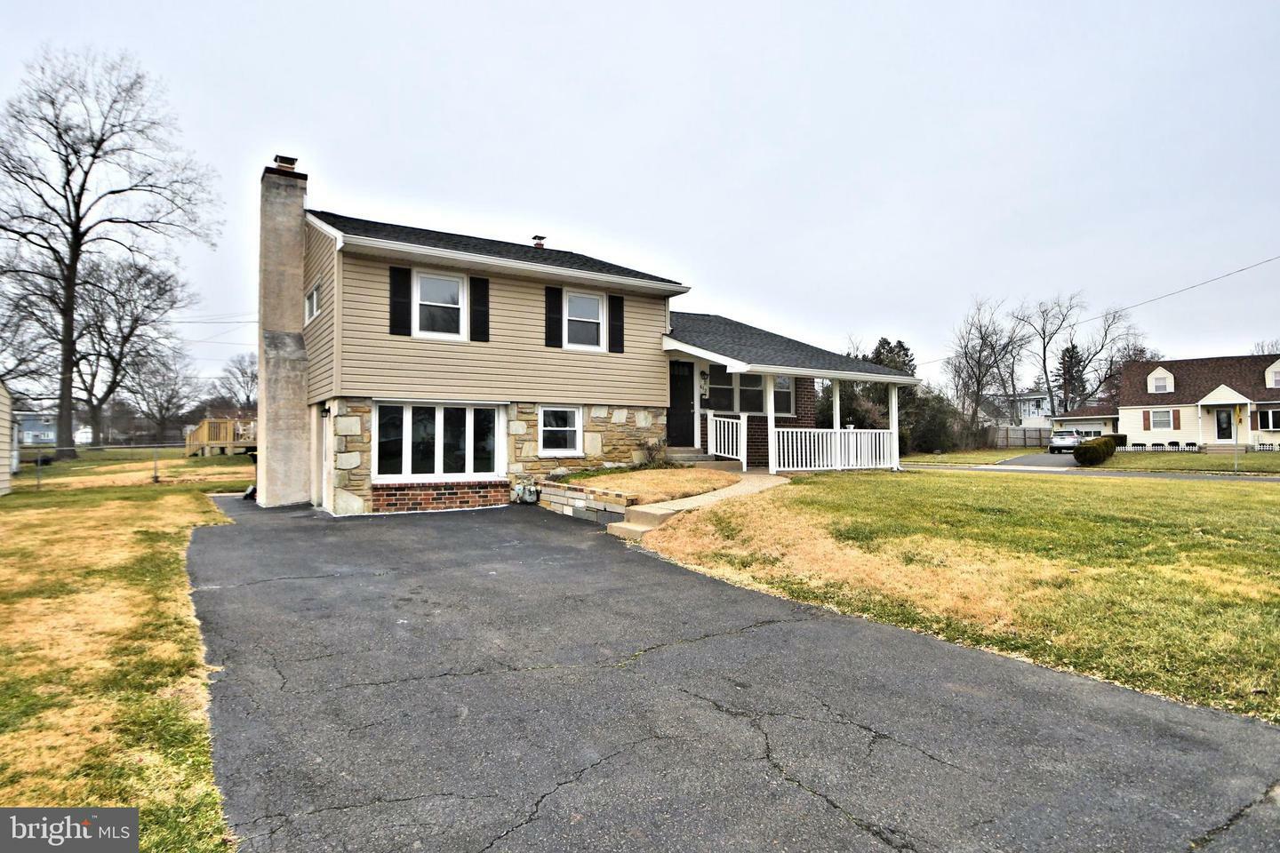 Property Photo: 612 High Avenue PA 19040