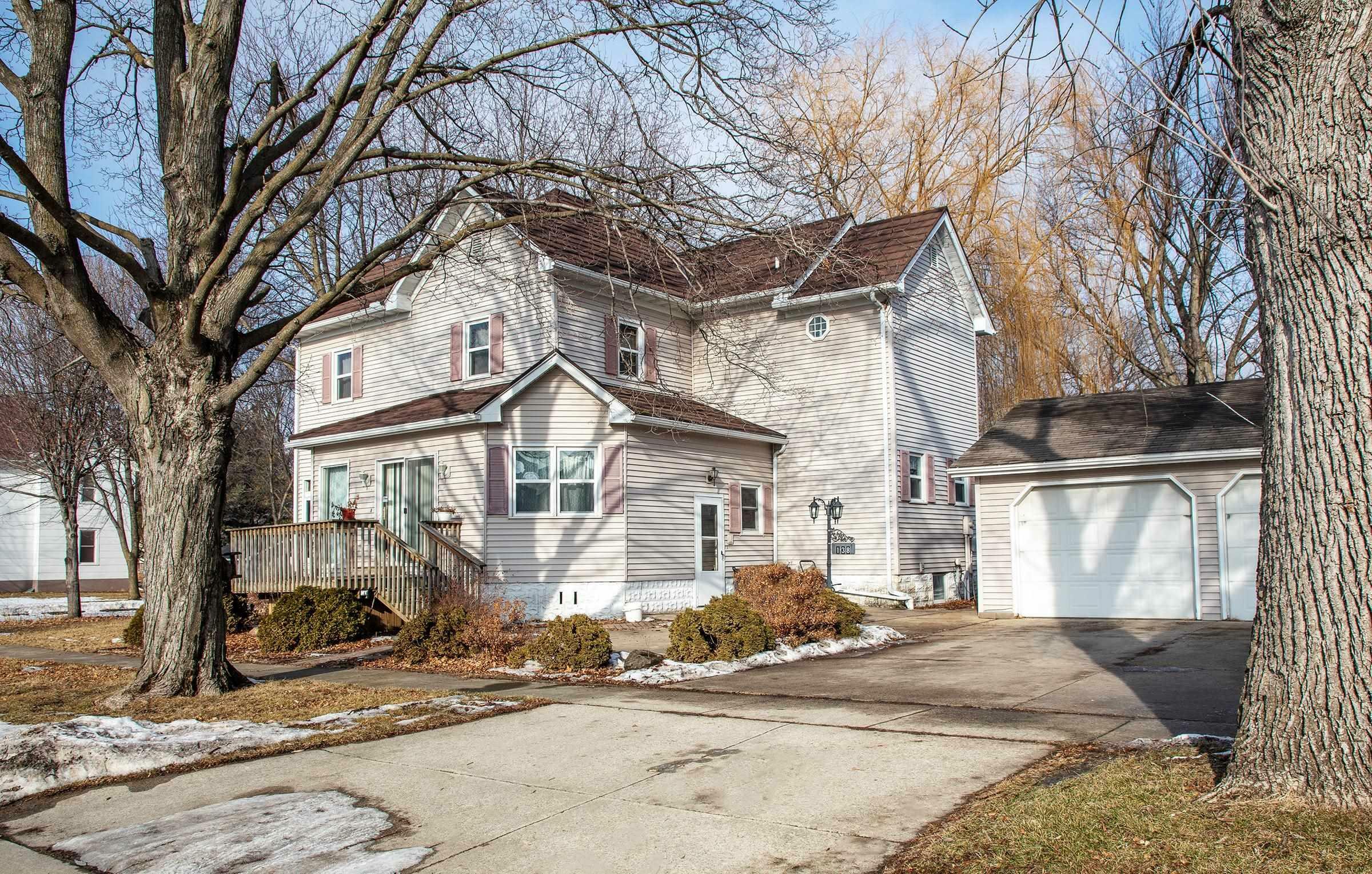 Property Photo:  138 W 2nd Street  IA 50668 