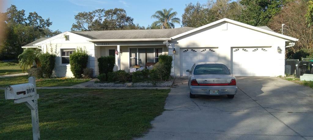 Property Photo:  3914 Bayview Drive  FL 32806 