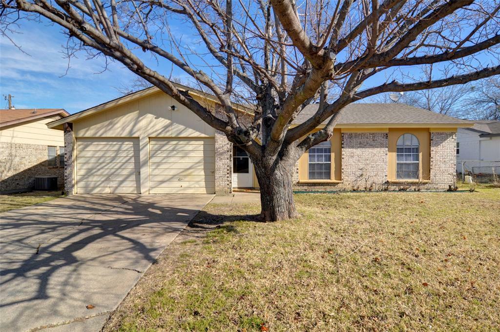Property Photo: 338 Springwillow Road TX 76028