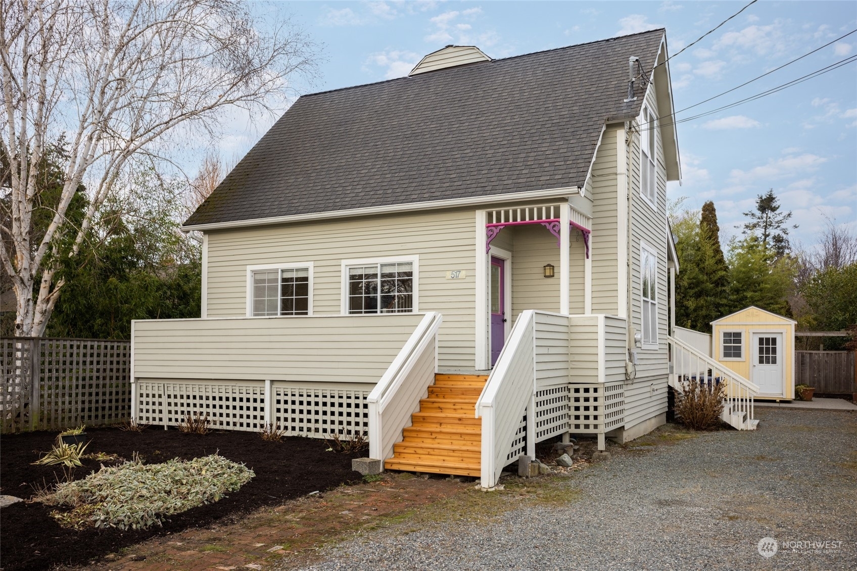 Property Photo:  517 Center Street  WA 98257 