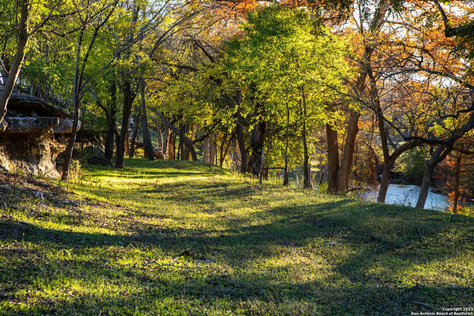 Property Photo: 46 Fm 1621 TX 78013