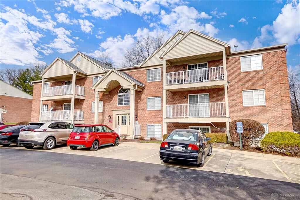 Property Photo: 3160 Preserve Lane 2B OH 45239