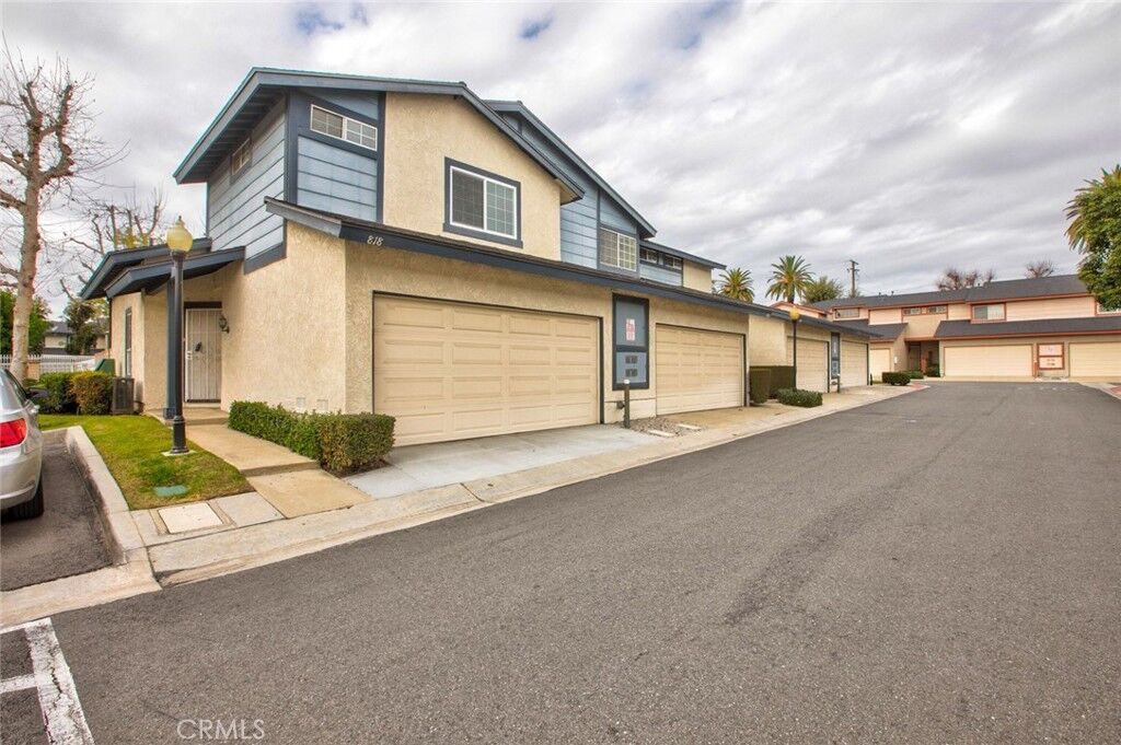 Property Photo:  818 Granite Privado  CA 91762 