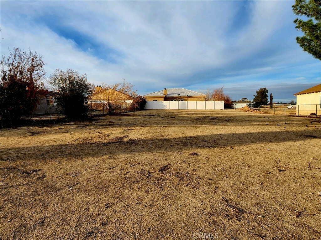 Property Photo:  14762 Hartford Lane  CA 92342 