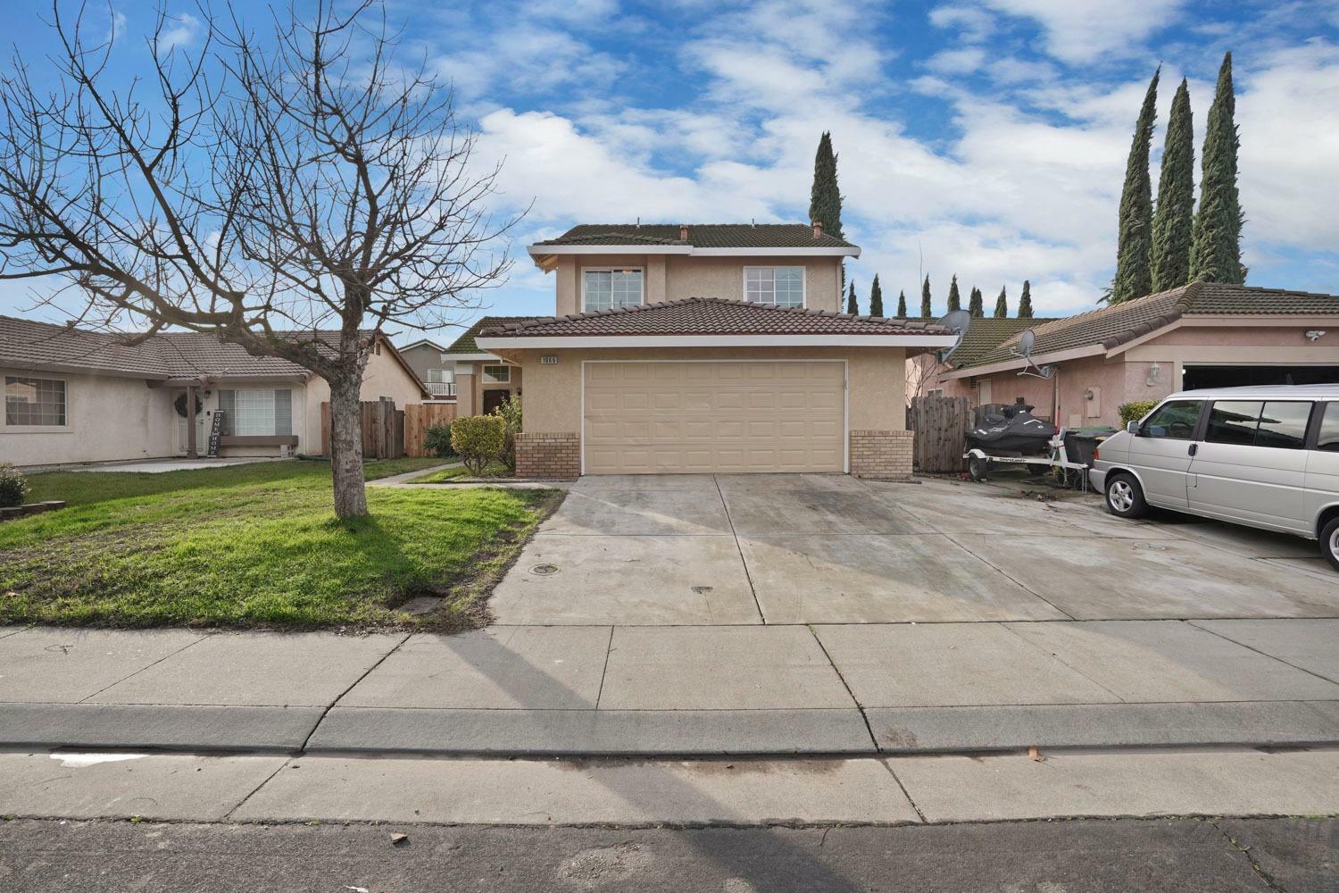 Property Photo:  1066 Klemeyer Circle  CA 95206 