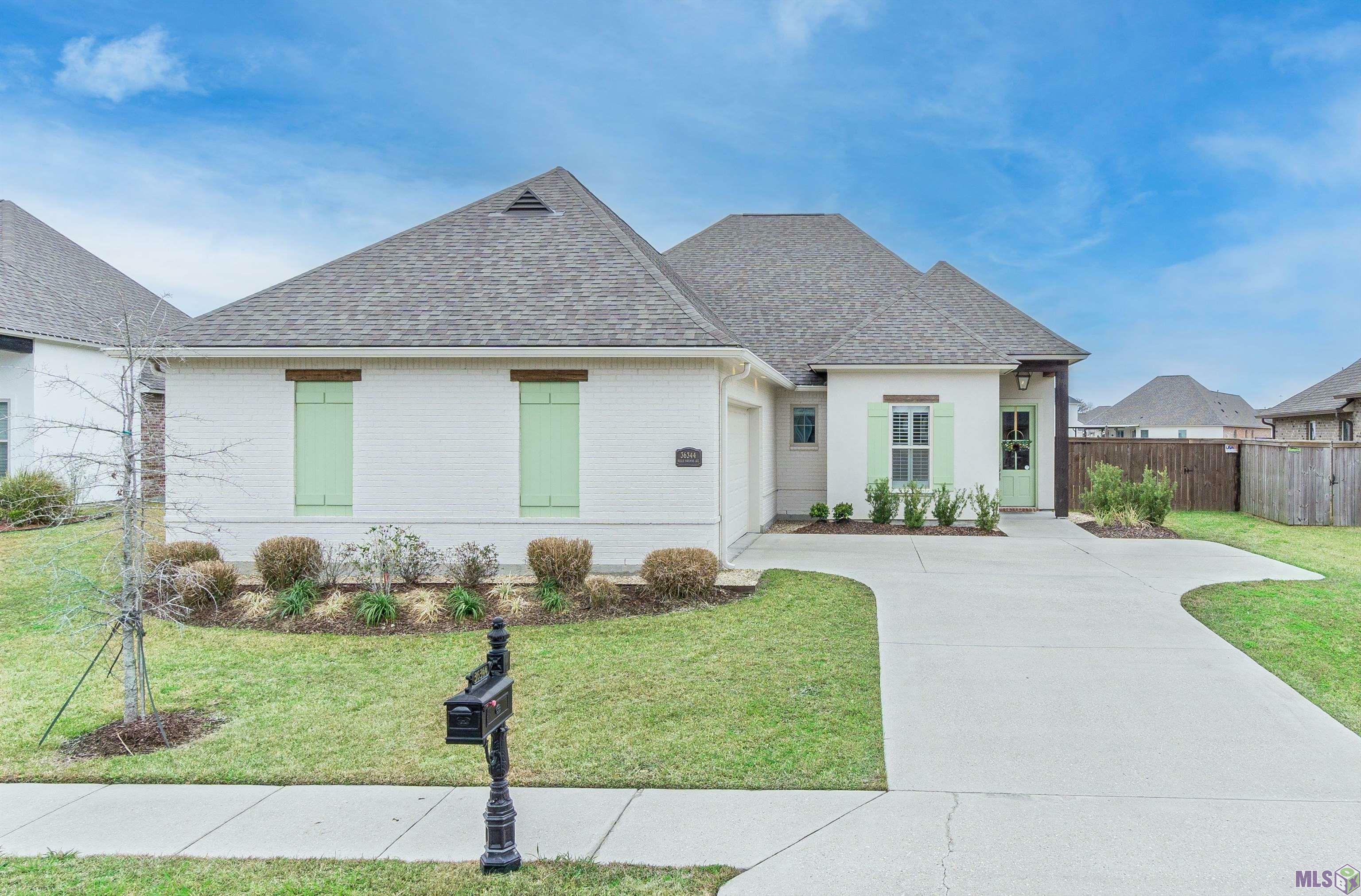 Property Photo: 36344 Belle Savanne Ave LA 70734